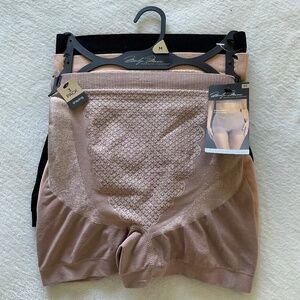 MARILYN MONROE Seamless shaping Shorts NWT